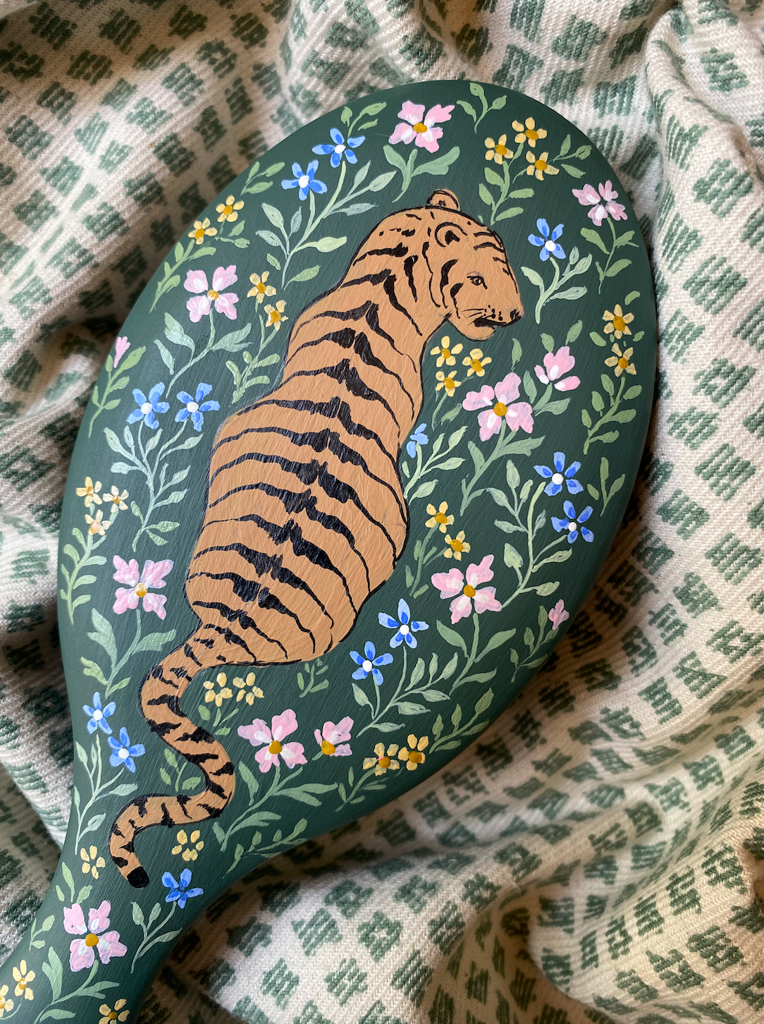 Large Tiger Hairbrush