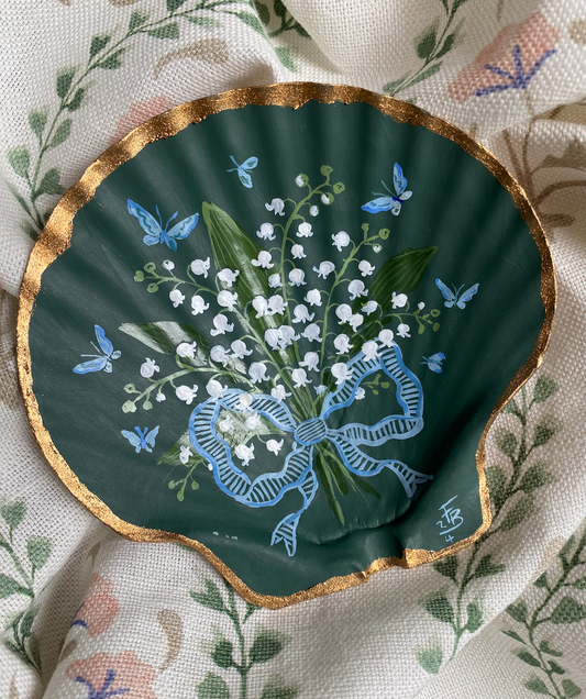 Handpainted Scallop Shell - Lily of the Valley