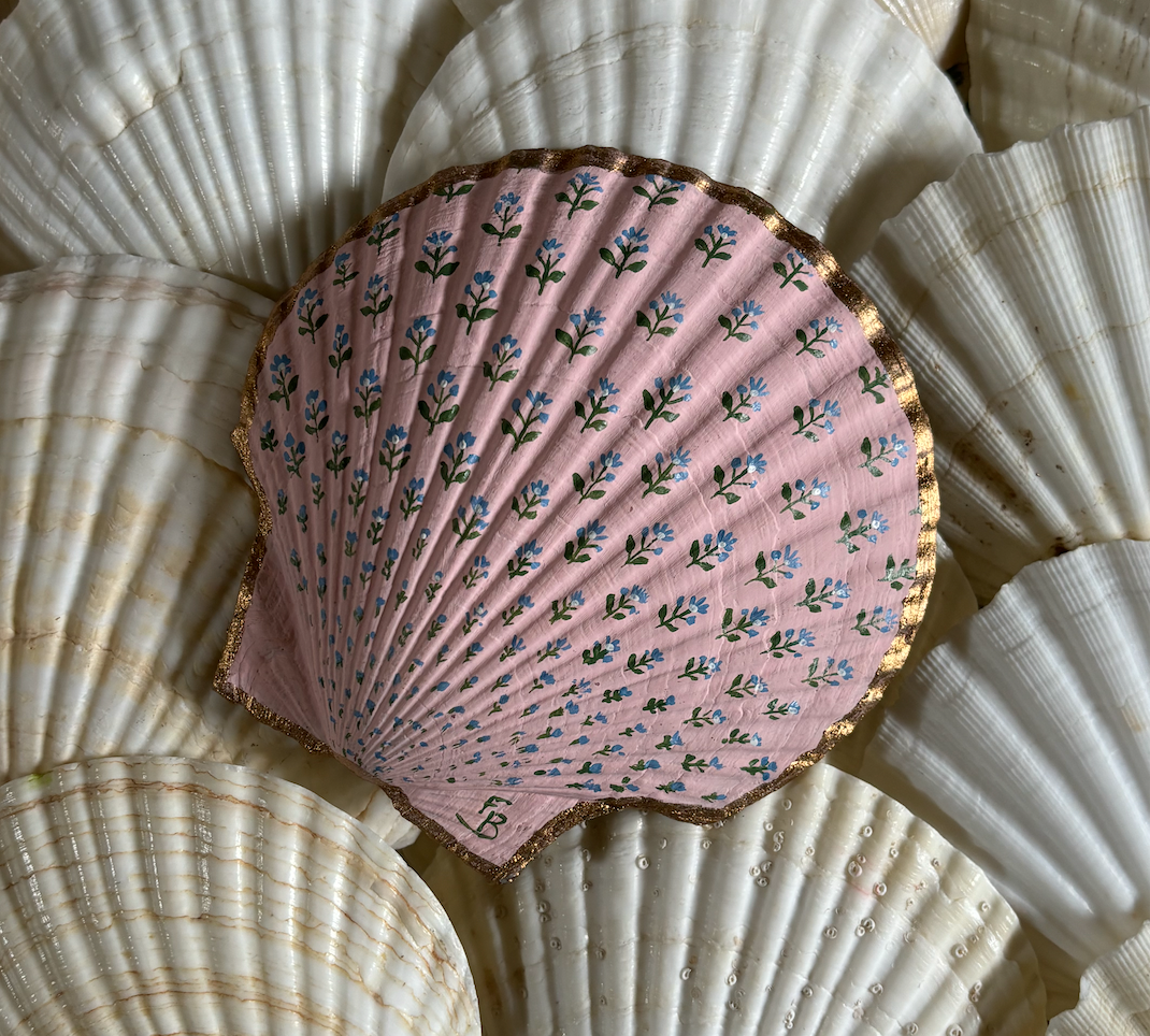 Handpainted Scallop Shell - Hydrangea