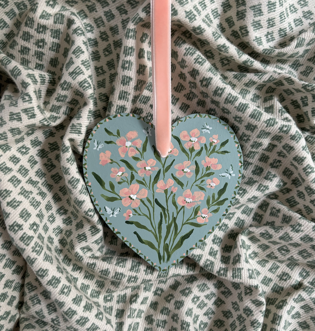 Wooden heart - Blue daisy