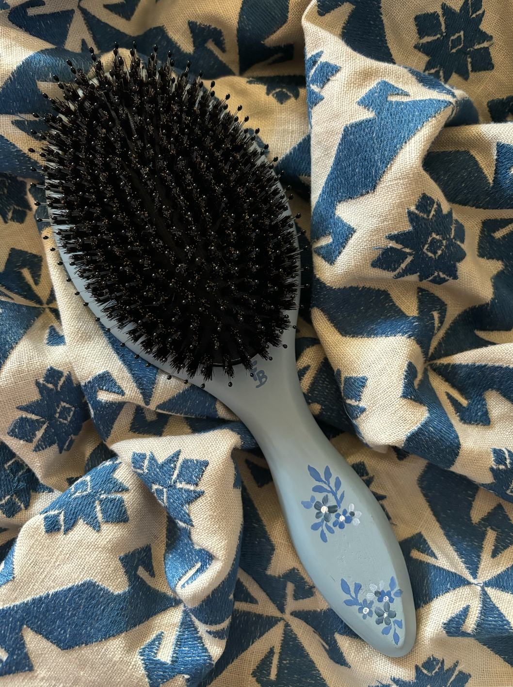 Large hand-painted hairbrush - Blue Indian Flowers