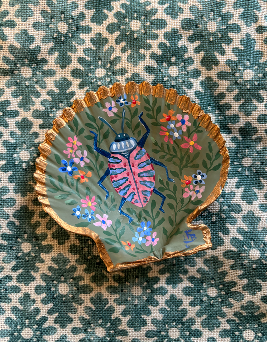 Small hand-painted Scallop Shell - Beetle